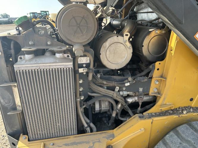 John Deere 333G