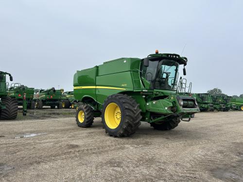 2013 John Deere S670