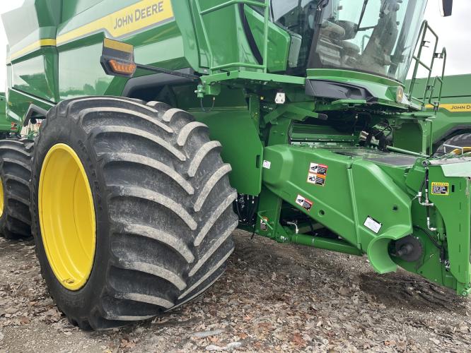 John Deere S7 800