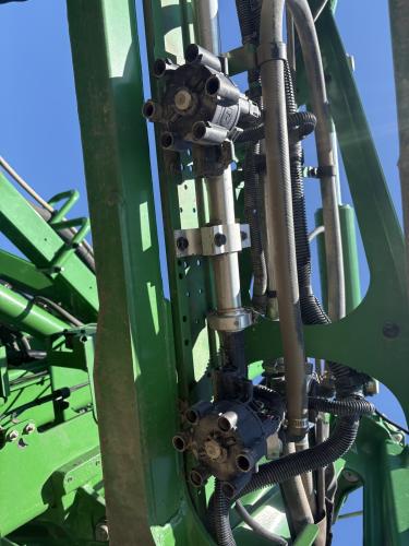 John Deere 412R