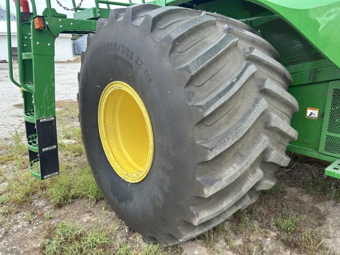John Deere S680