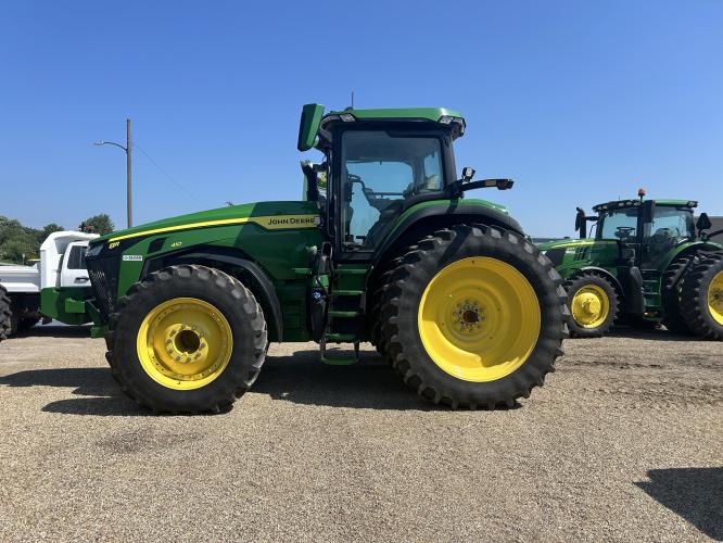 John Deere 8R 410