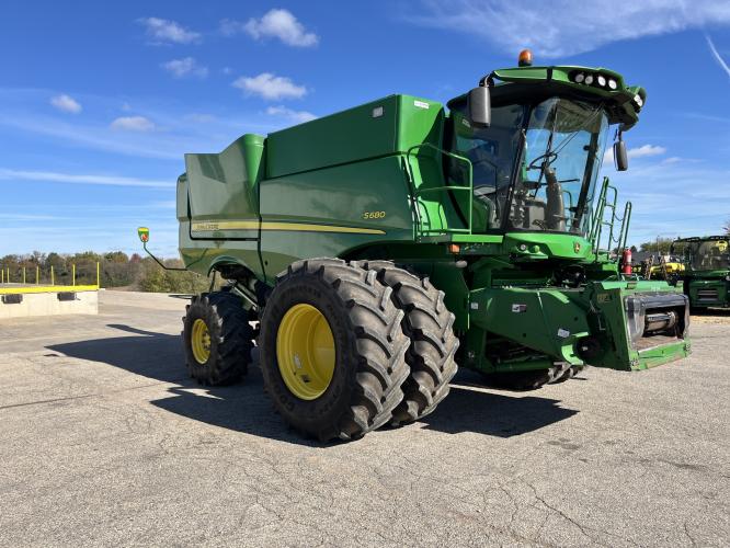 John Deere S680