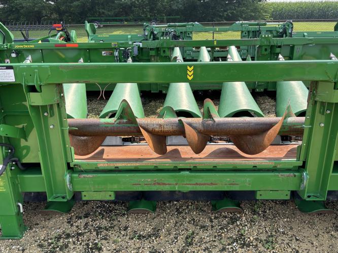 John Deere C8R
