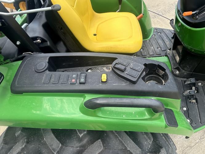 John Deere 4066M