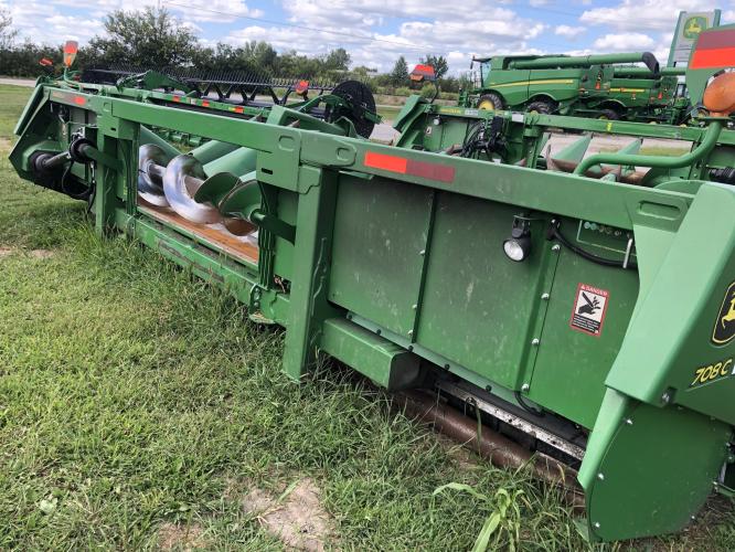 John Deere 708C