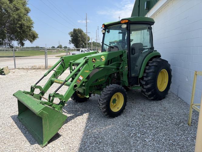 John Deere 4052R