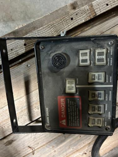 John Deere BA26073 PLANTER FOLD CONSOLE 16/24R