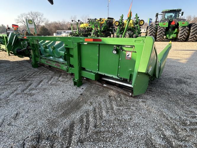 John Deere 608C