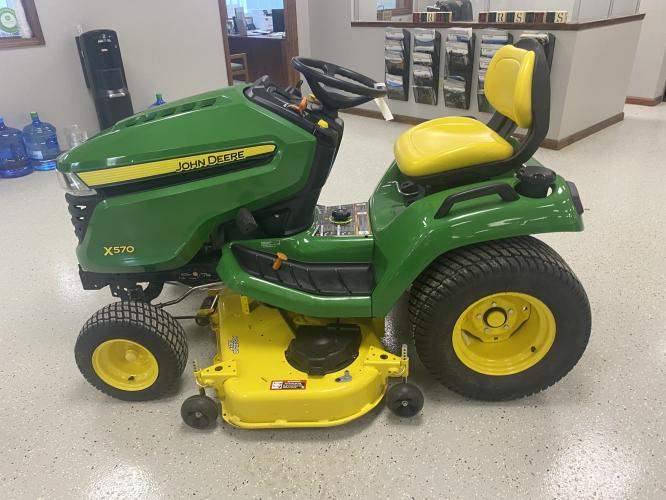 John Deere X570