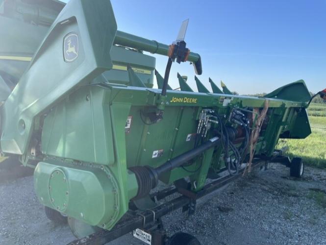 John Deere C8R