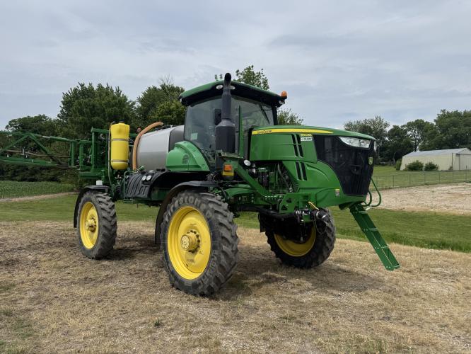 John Deere R4038