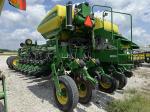 John Deere 1775NT