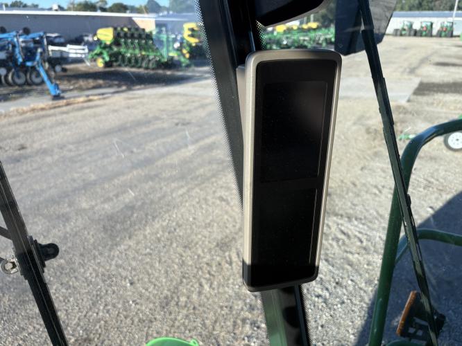 John Deere X9 1100