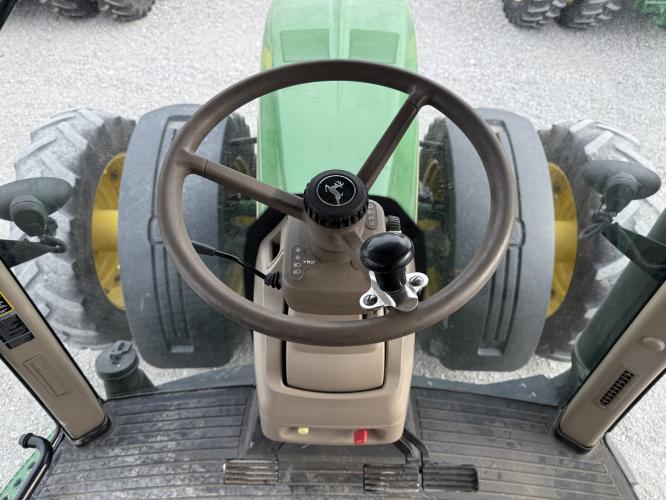 John Deere 8320R