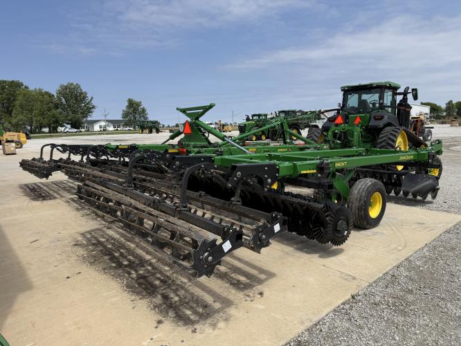 John Deere 2660VT