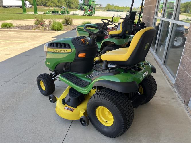 John Deere E150
