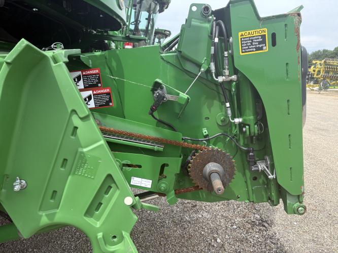 John Deere S770