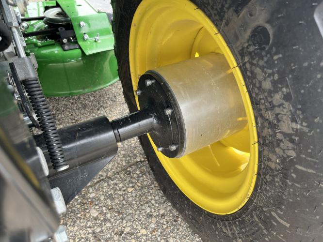 John Deere 2025R