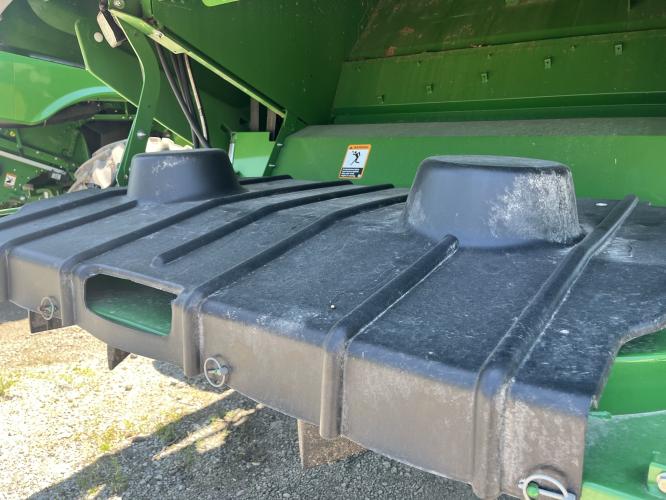 John Deere S7 900