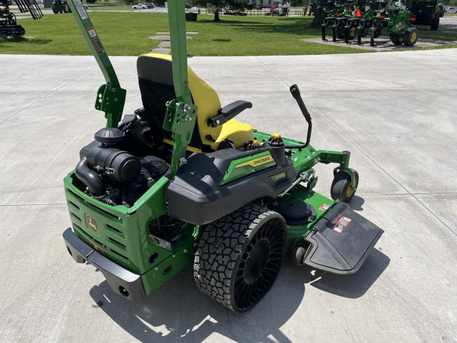 John Deere Z930R