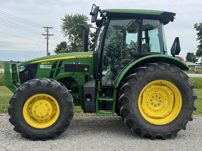 John Deere 5120M