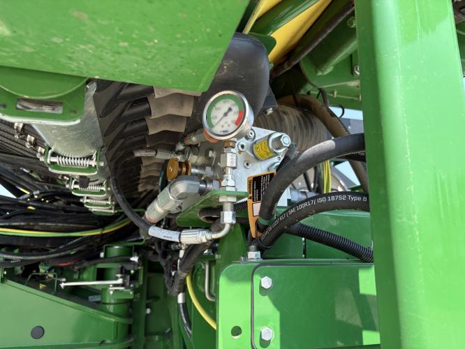John Deere 1775NT