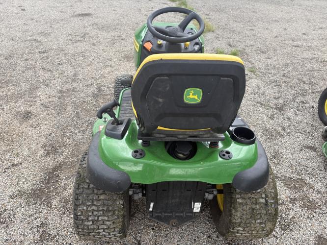 John Deere S130