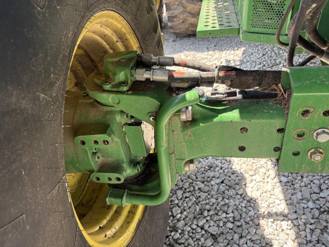 John Deere S670