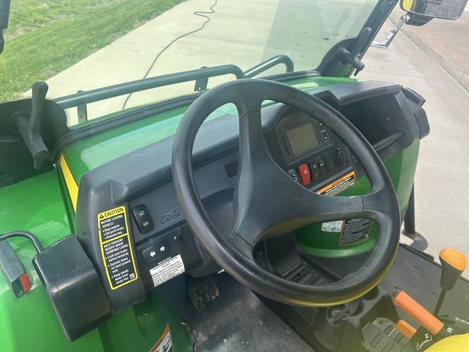 John Deere XUV 825I GREEN
