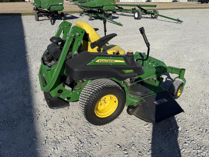 John Deere Z930R