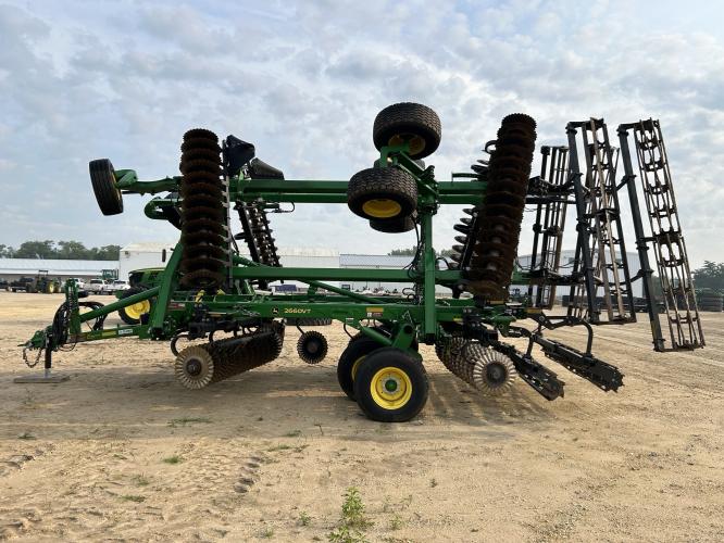 John Deere 2660VT