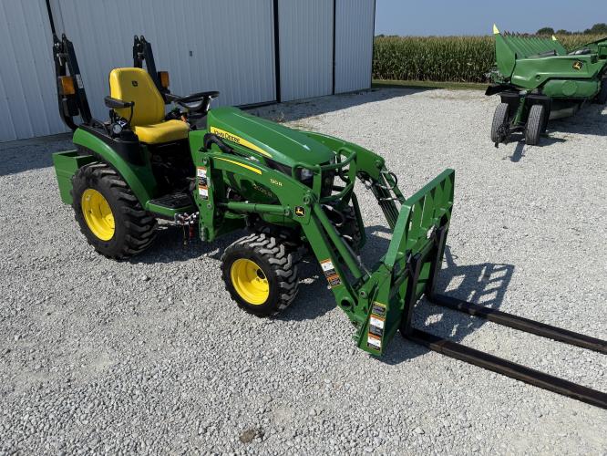 John Deere 2025R