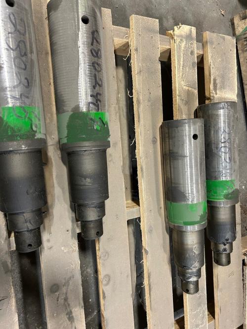  Unverferth NEW TAKE OFF 280240 SPINDLE