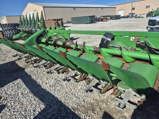 John Deere 608C StalkMaster