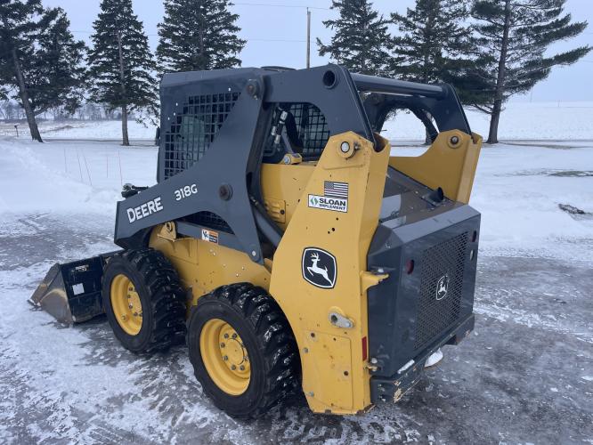 John Deere 318G