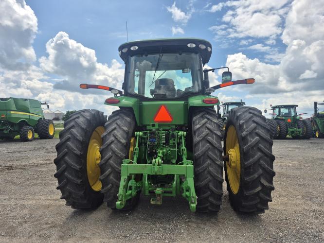 John Deere 8285R