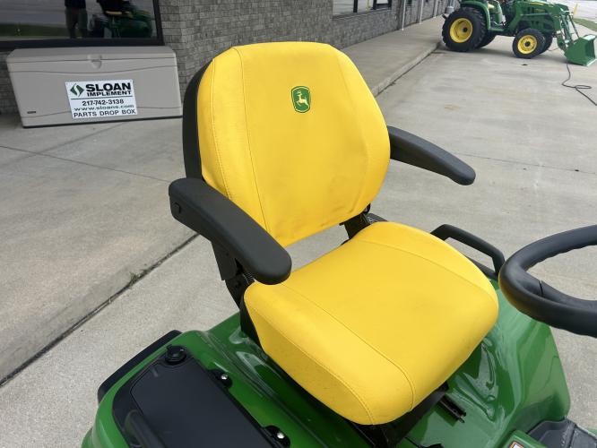 John Deere X758