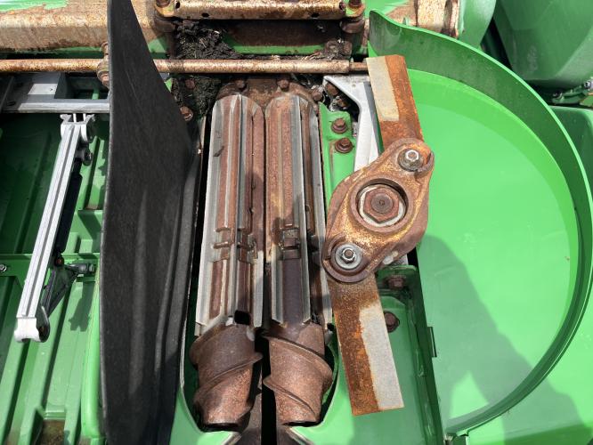 John Deere C12F