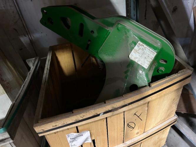 John Deere NEW BWA1379 - BW15468 LOADER MOUNTING FRAMES