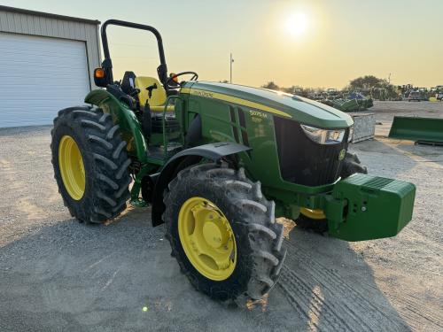 2021 John Deere 5075M