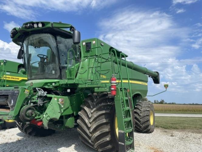 John Deere S780