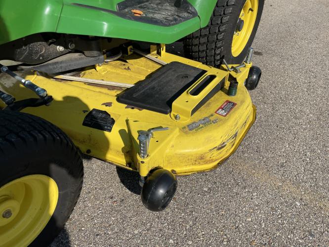 John Deere X724
