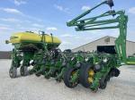 John Deere 1775NT