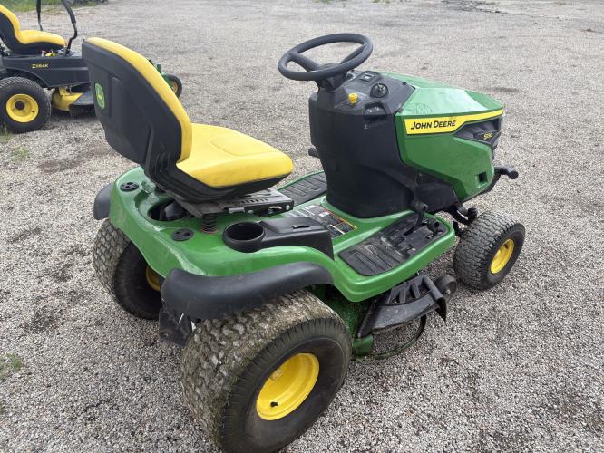 John Deere S130