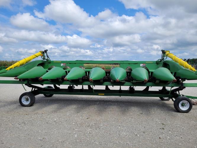 John Deere 608C StalkMaster