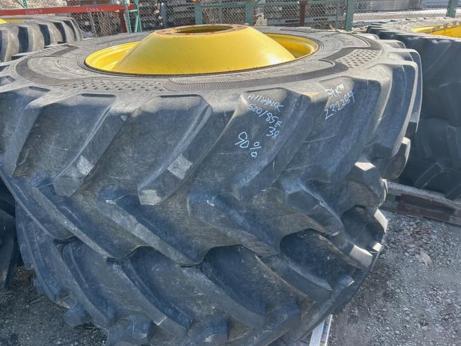 John Deere ALLIANCE 520/85R38 COMBINE DUAL SET