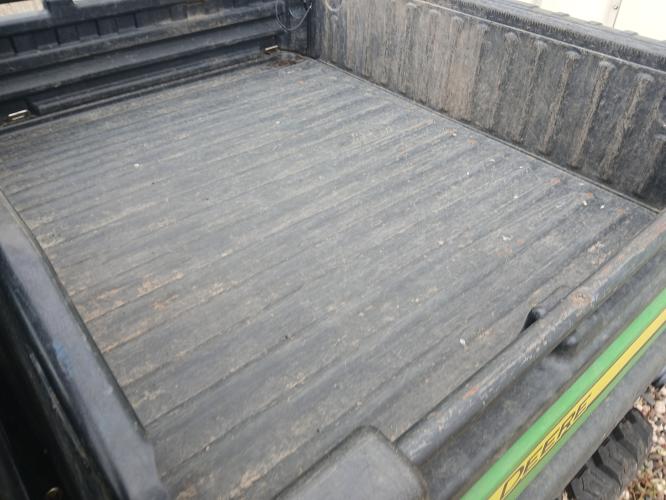 John Deere XUV 825I GREEN