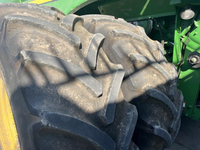 John Deere S680