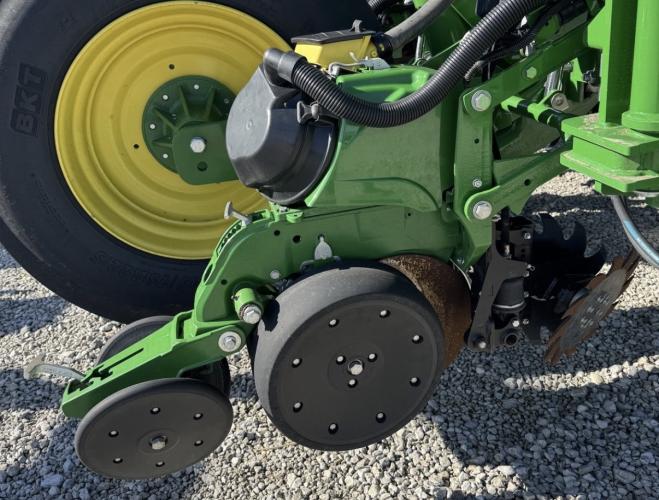 John Deere 1775NT